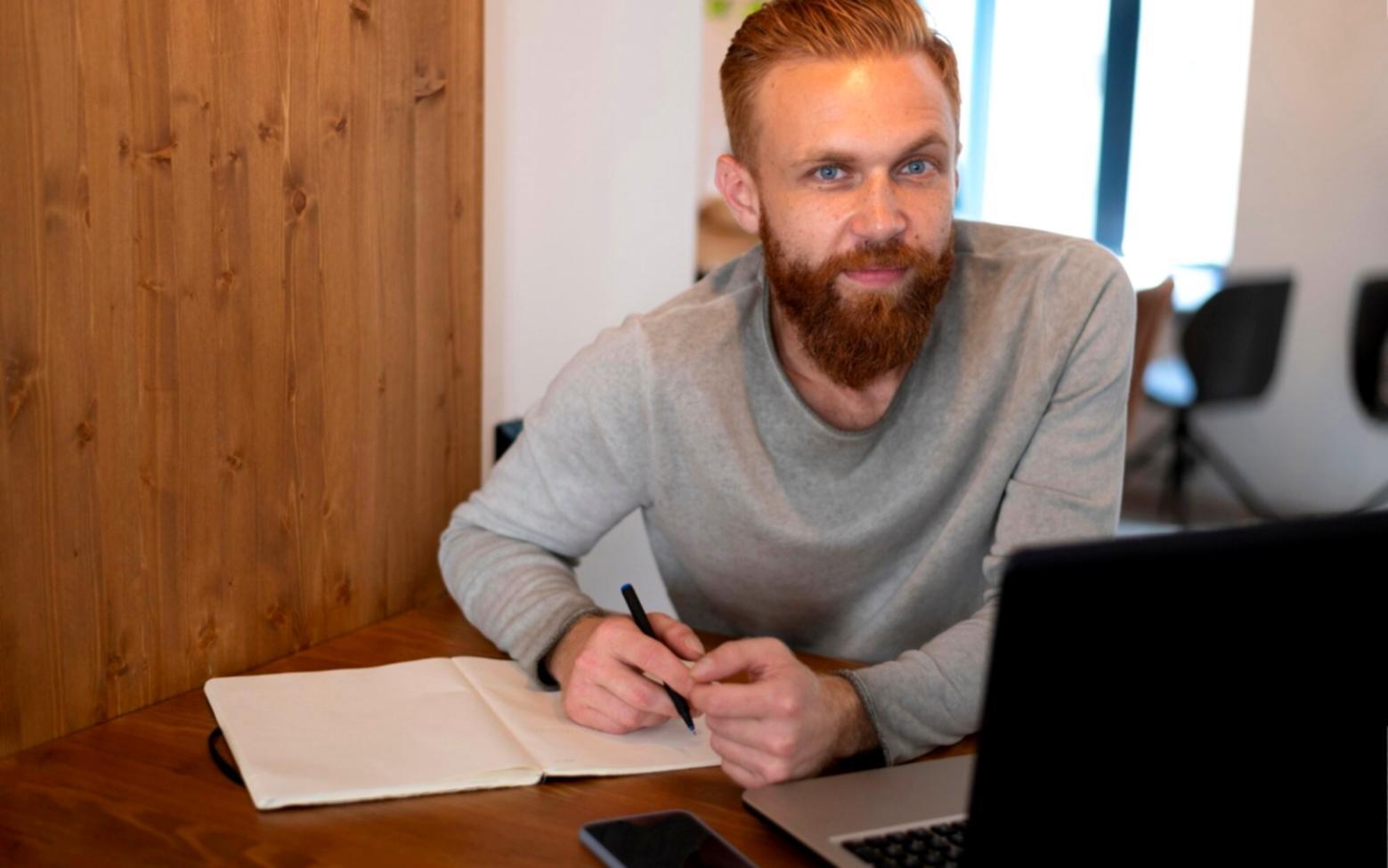 Analyse de documents financiers lors d'une session de formation